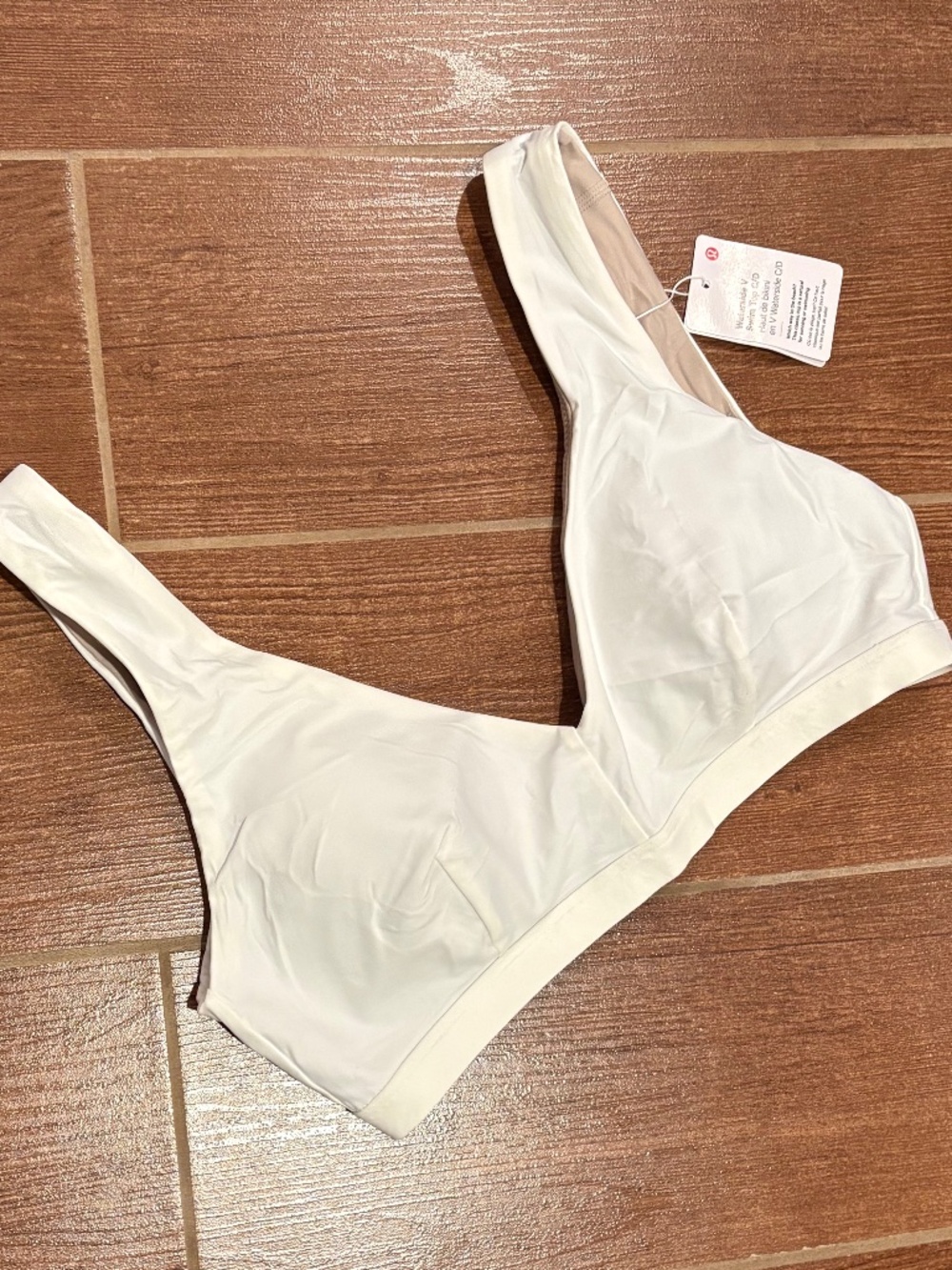 lululemon Waterside V Swim Top *C/D Cup size small white new with tags NWT